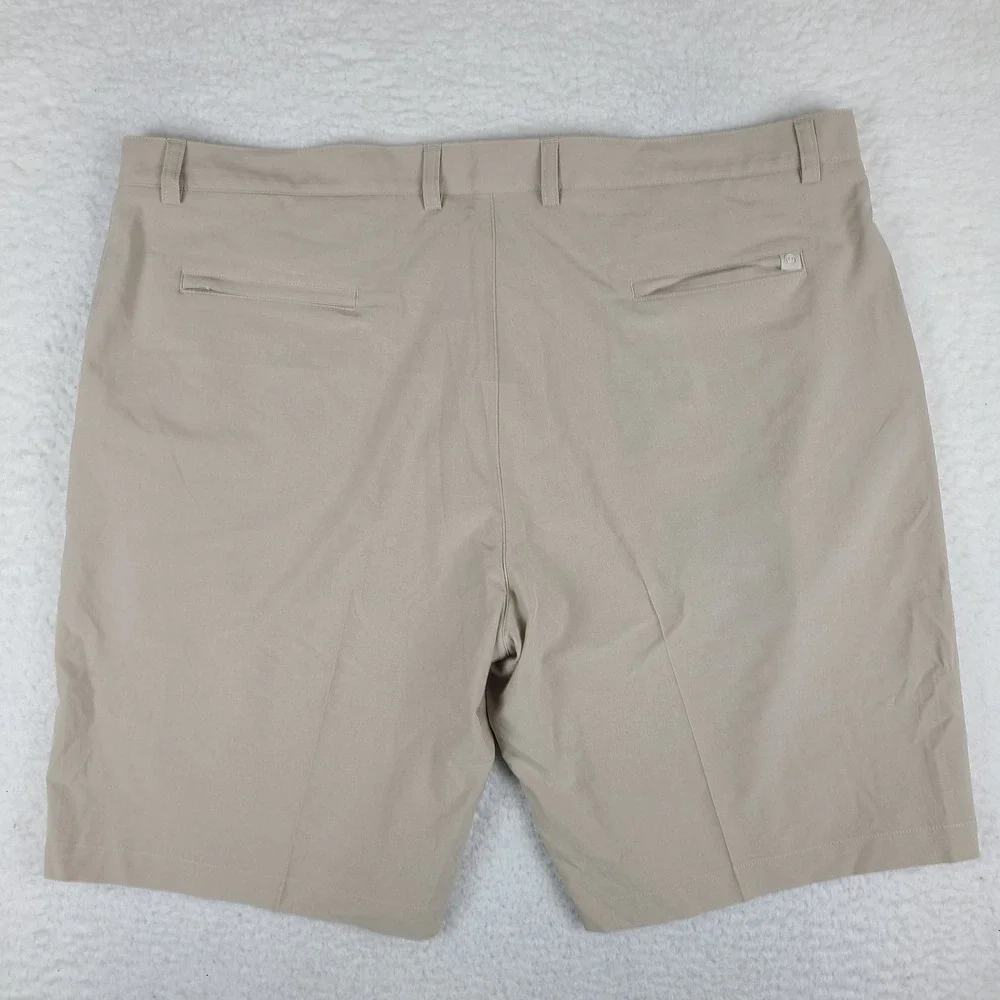 Peter Millar Shorts Men 44 Beige 10